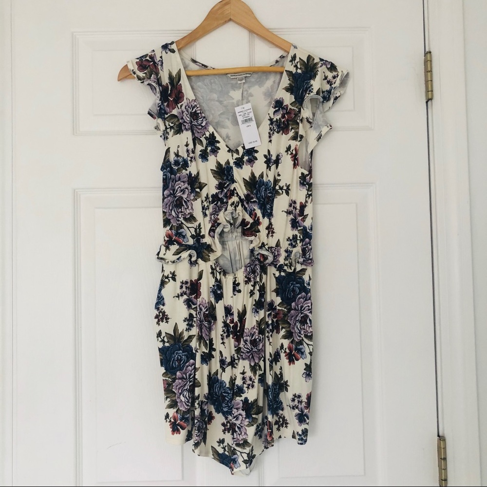 NWT! American Eagle floral romper